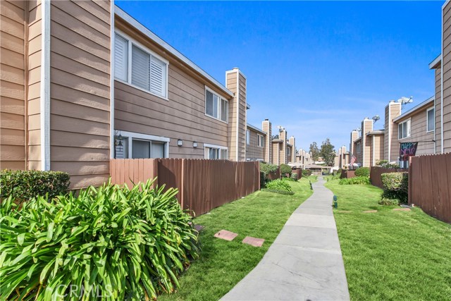Photo of 630 W Lambert Road #18, La Habra, CA 90631