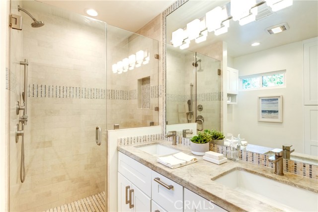 861 12th Court, Manhattan Beach, California 90266, 3 Bedrooms Bedrooms, ,1 BathroomBathrooms,Residential,Sold,12th,SB20006910