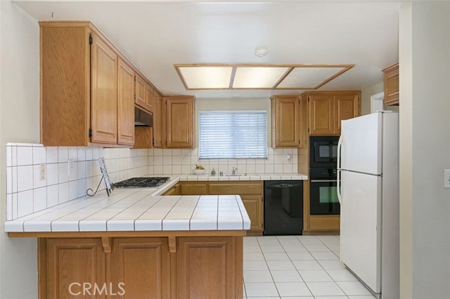 2715 Grant Avenue, Redondo Beach, California 90278, 3 Bedrooms Bedrooms, ,2 BathroomsBathrooms,Residential,Sold,Grant,SB20048307