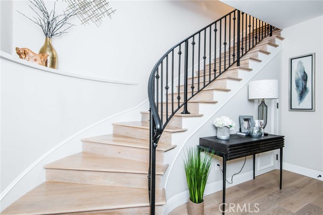 105 Juanita Avenue, Redondo Beach, California 90277, 4 Bedrooms Bedrooms, ,3 BathroomsBathrooms,Residential,Sold,Juanita,SB17254045