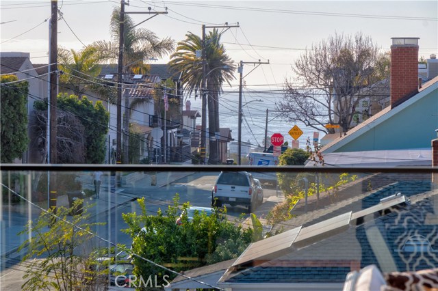 1401 Corona Street, Hermosa Beach, California 90254, 4 Bedrooms Bedrooms, ,3 BathroomsBathrooms,Residential,Sold,Corona,SB20015755