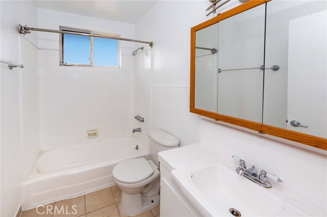  Income Home for Sale in Los Angeles, California