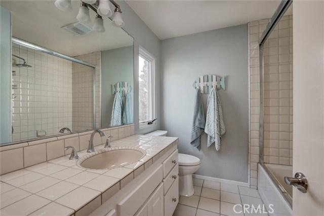 902 6th Street, Hermosa Beach, California 90254, 4 Bedrooms Bedrooms, ,3 BathroomsBathrooms,Residential,Sold,6th,SB20213089