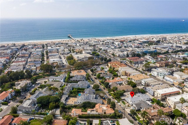 633 11th Street, Manhattan Beach, California 90266, 5 Bedrooms Bedrooms, ,5 BathroomsBathrooms,Residential,Sold,11th Street,SB20213636