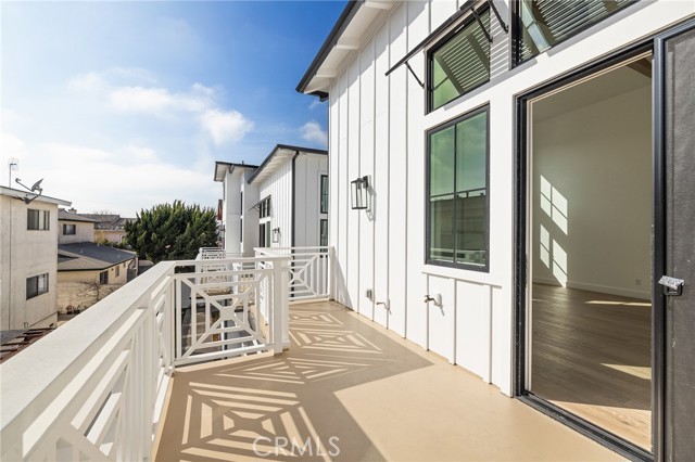 2114 Carnegie Lane, Redondo Beach, California 90278, 5 Bedrooms Bedrooms, ,5 BathroomsBathrooms,Residential,Sold,Carnegie,SB21029728