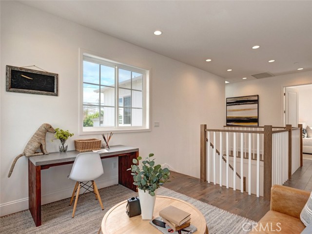 2420 Huntington Lane, Redondo Beach, California 90278, 4 Bedrooms Bedrooms, ,3 BathroomsBathrooms,Residential,Sold,Huntington,PW20101763