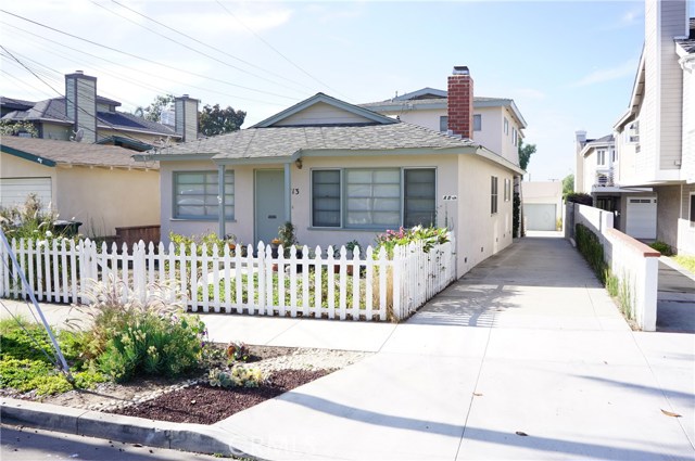 113 Lucia Avenue, Redondo Beach, California 90277, ,Residential Income,Sold,Lucia,SB17259722