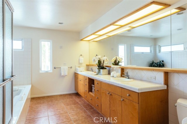 229 24th Street, Hermosa Beach, California 90254, 4 Bedrooms Bedrooms, ,3 BathroomsBathrooms,Residential,Sold,24th,DW17092631