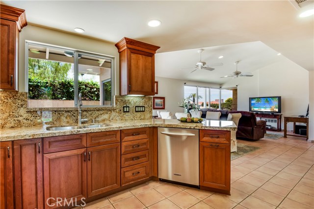2115 Via Visalia, Palos Verdes Estates, California 90274, 3 Bedrooms Bedrooms, ,2 BathroomsBathrooms,Residential,Sold,Via Visalia,PV18145960