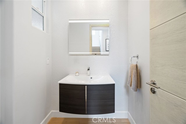 2019 Farrell Avenue, Redondo Beach, California 90278, 4 Bedrooms Bedrooms, ,4 BathroomsBathrooms,Residential,Sold,Farrell,SB20115506