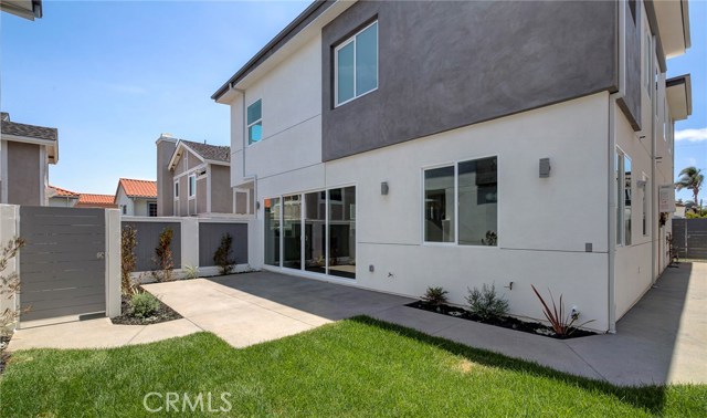 2207 Gates Avenue, Redondo Beach, California 90278, 4 Bedrooms Bedrooms, ,3 BathroomsBathrooms,Residential,Sold,Gates,PV18096021