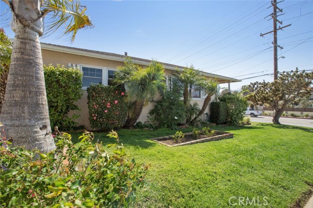 1900 Gates Avenue, Redondo Beach, California 90278, 3 Bedrooms Bedrooms, ,1 BathroomBathrooms,Residential,Sold,Gates,SB17065989