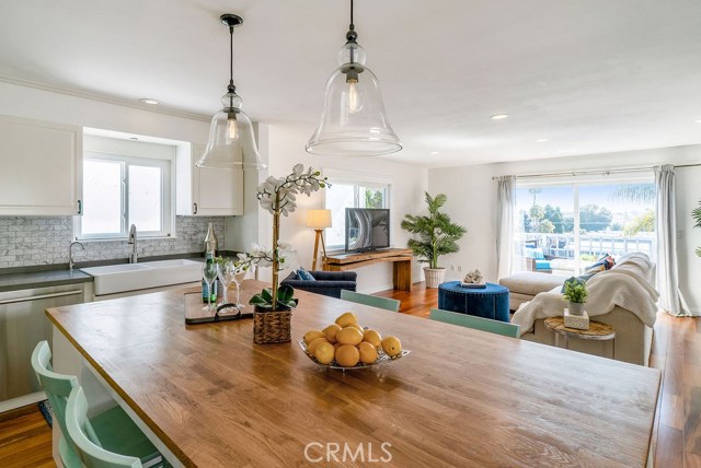 1630 Wollacott Street, Redondo Beach, California 90278, 3 Bedrooms Bedrooms, ,2 BathroomsBathrooms,Residential,Sold,Wollacott,SB19223418