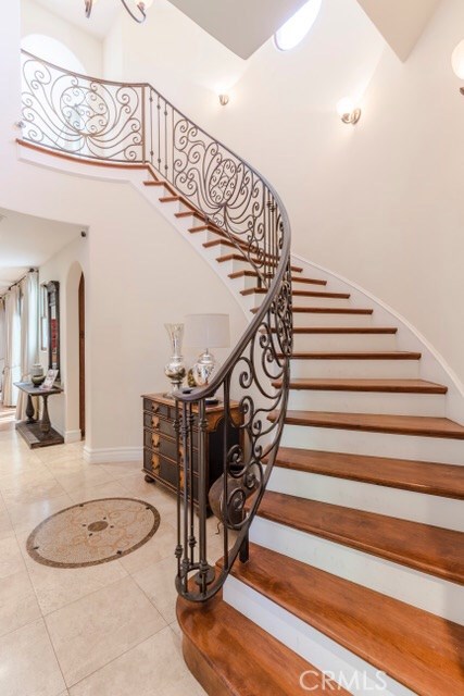 618 Maria Avenue, Redondo Beach, California 90277, 4 Bedrooms Bedrooms, ,2 BathroomsBathrooms,Residential,Sold,Maria,SB17056583