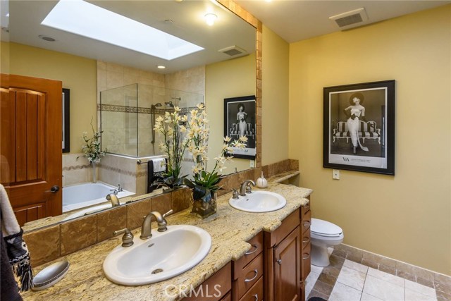 2211 Mathews Avenue, Redondo Beach, California 90278, 3 Bedrooms Bedrooms, ,2 BathroomsBathrooms,Residential,Sold,Mathews,PV18184531