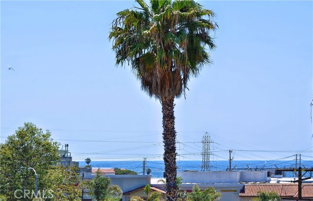 722 Irena Avenue, Redondo Beach, California 90277, 3 Bedrooms Bedrooms, ,2 BathroomsBathrooms,Residential,Sold,Irena,PV18154458