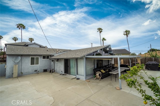 512 Green Lane, Redondo Beach, California 90278, 4 Bedrooms Bedrooms, ,3 BathroomsBathrooms,Residential,Sold,Green,SP19175465