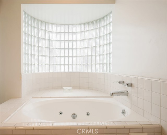 116 26th Street, Manhattan Beach, California 90266, 2 Bedrooms Bedrooms, ,2 BathroomsBathrooms,Residential,Sold,26th,SB21017134