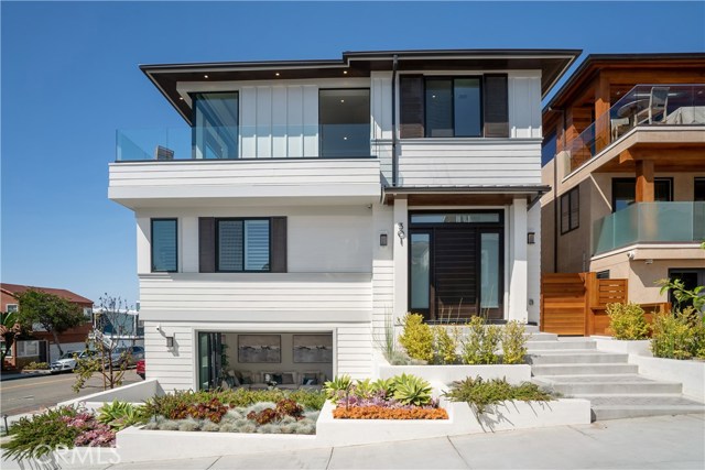 301 20th Street, Manhattan Beach, California 90266, 4 Bedrooms Bedrooms, ,5 BathroomsBathrooms,Residential,Sold,20th,SB19211056