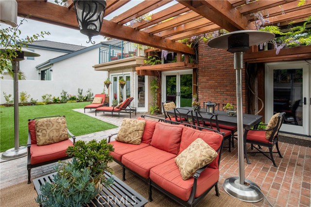 12 Westport, Manhattan Beach, California 90266, 4 Bedrooms Bedrooms, ,3 BathroomsBathrooms,Residential,Sold,Westport,SB19100631