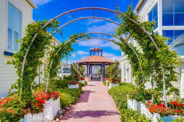 1800 Pacific Coast Highway, Redondo Beach, California 90277, 4 Bedrooms Bedrooms, ,2 BathroomsBathrooms,Residential,Sold,Pacific Coast Highway,SB21134588