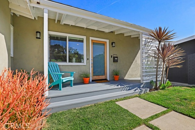 1345 Voorhees Avenue, Manhattan Beach, California 90266, 3 Bedrooms Bedrooms, ,2 BathroomsBathrooms,Residential,Sold,Voorhees,SB21074353