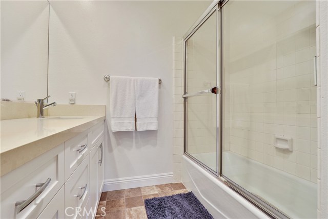 Double sinks in Master Bath