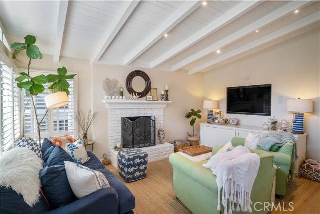 465 28th Street, Manhattan Beach, California 90266, 3 Bedrooms Bedrooms, ,3 BathroomsBathrooms,Residential,Sold,28th,SB19069808