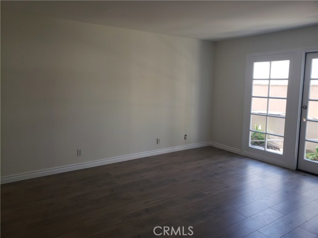 2nd Bedroom   - Downstairs - Entry Level with private Bath