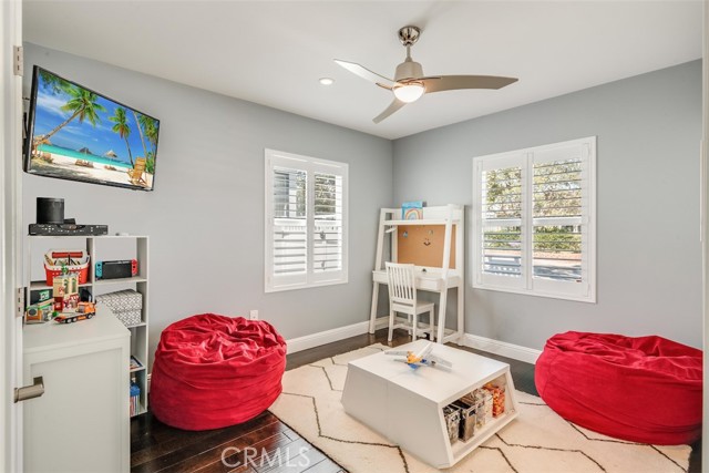 2305 Oak Avenue, Manhattan Beach, California 90266, 3 Bedrooms Bedrooms, ,2 BathroomsBathrooms,Residential,Sold,Oak,PW21077837