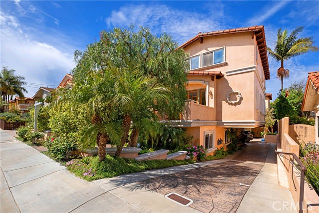 2317 Harriman Lane, Redondo Beach, California 90278, 4 Bedrooms Bedrooms, ,3 BathroomsBathrooms,Residential,Sold,Harriman,SB19117532