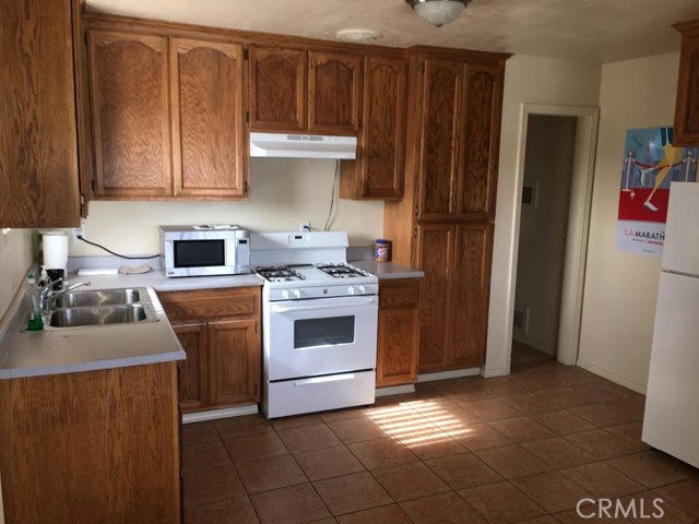 Adobe, 92277, ,For Sale,Adobe,JT20169306