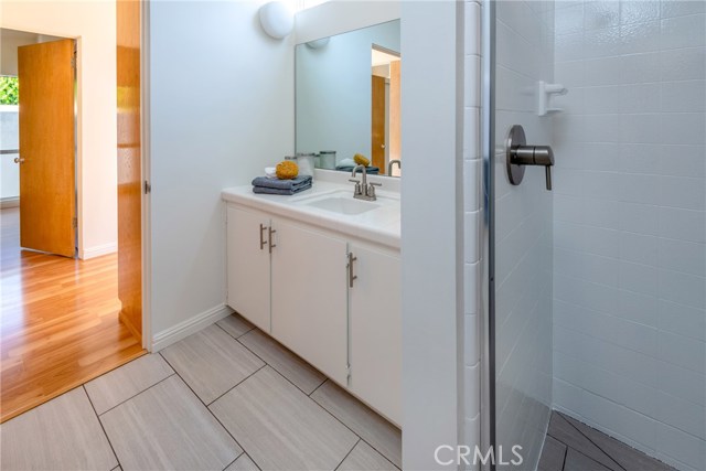 852 18th, Manhattan Beach, California 90266, 4 Bedrooms Bedrooms, ,1 BathroomBathrooms,Residential,Sold,18th,SB20139694