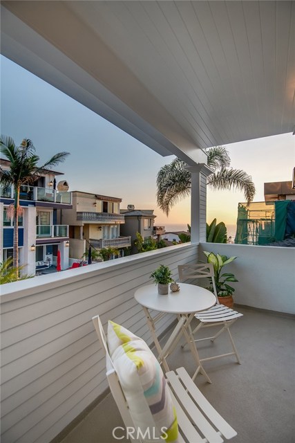 229 19th Street, Manhattan Beach, California 90266, ,Residential Income,Sold,19th,SB19153682