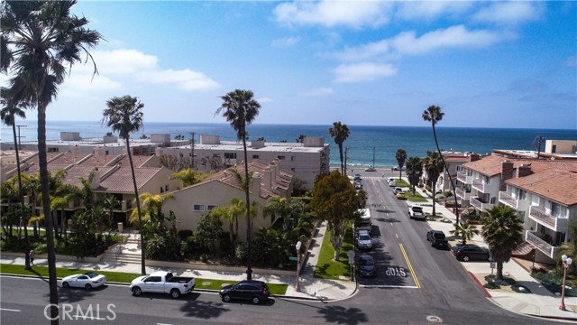 1301 Catalina Avenue, Redondo Beach, California 90277, 2 Bedrooms Bedrooms, ,1 BathroomBathrooms,Residential,Sold,Catalina,PV19067562