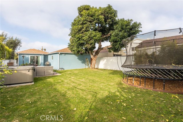 1012 Avenue C, Redondo Beach, California 90277, 4 Bedrooms Bedrooms, ,2 BathroomsBathrooms,Residential,Sold,Avenue C,SB19263287