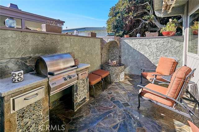 1334 12th Street, Manhattan Beach, California 90266, 2 Bedrooms Bedrooms, ,2 BathroomsBathrooms,Residential,Sold,12th,SB21023330