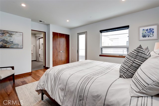 3215 Vista Drive, Manhattan Beach, California 90266, 3 Bedrooms Bedrooms, ,3 BathroomsBathrooms,Residential,Sold,Vista,SB20078547