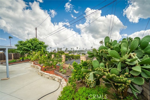 512 Green Lane, Redondo Beach, California 90278, 4 Bedrooms Bedrooms, ,3 BathroomsBathrooms,Residential,Sold,Green,SP19175465