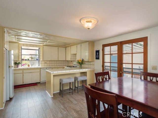 2416 Sebald Avenue, Redondo Beach, California 90278, 2 Bedrooms Bedrooms, ,1 BathroomBathrooms,Residential,Sold,Sebald,SB18209557