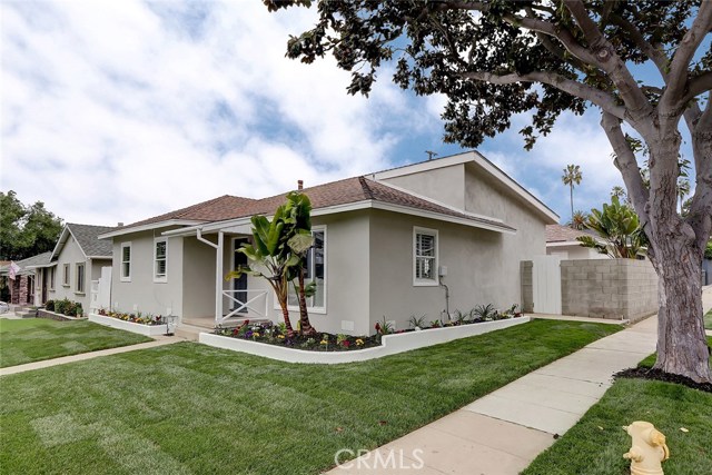 2717 182nd Place, Redondo Beach, California 90278, 4 Bedrooms Bedrooms, ,2 BathroomsBathrooms,Residential,Sold,182nd,SB20109929