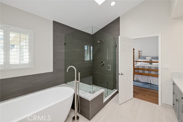 1805 Clark Lane, Redondo Beach, California 90278, 3 Bedrooms Bedrooms, ,2 BathroomsBathrooms,Residential,Sold,Clark,SB21014958