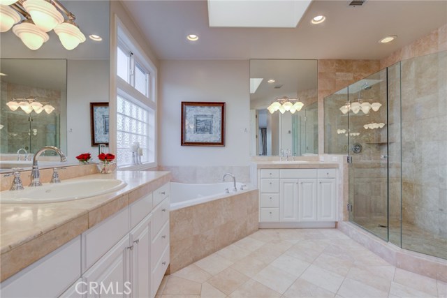 637 17th Street, Manhattan Beach, California 90266, 6 Bedrooms Bedrooms, ,3 BathroomsBathrooms,Residential,Sold,17th,SB20249999