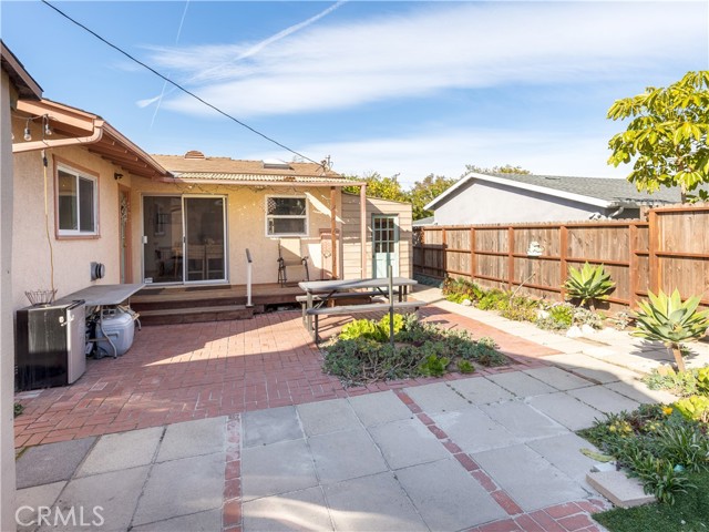 1142 23rd Street, Manhattan Beach, California 90266, 3 Bedrooms Bedrooms, ,1 BathroomBathrooms,Residential,Sold,23rd,SB21029088