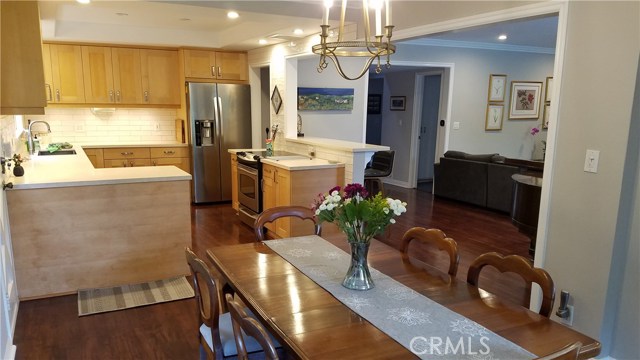 2920 Poinsettia Avenue, Manhattan Beach, California 90266, 3 Bedrooms Bedrooms, ,2 BathroomsBathrooms,Residential,Sold,Poinsettia,SB19012421