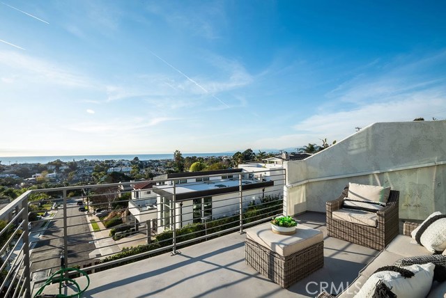 736 Gould Avenue, Hermosa Beach, California 90254, 2 Bedrooms Bedrooms, ,2 BathroomsBathrooms,Residential,Sold,Gould,SB20014267