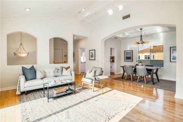 2225 Mathews Avenue, Redondo Beach, California 90278, 3 Bedrooms Bedrooms, ,2 BathroomsBathrooms,Residential,Sold,Mathews,PV21085023