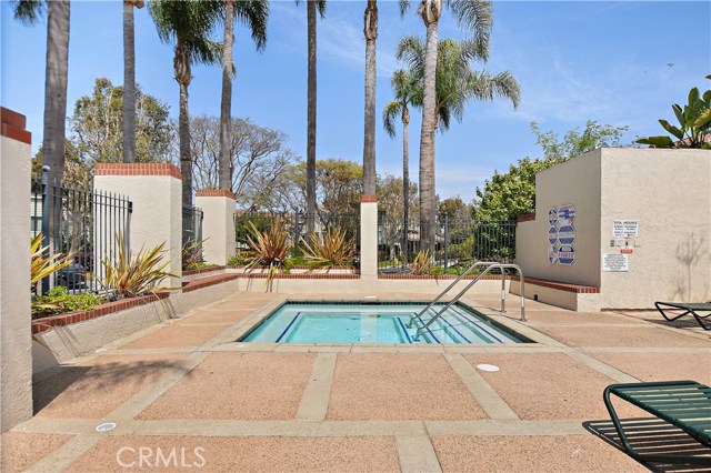 12 Dover Place, Manhattan Beach, California 90266, 3 Bedrooms Bedrooms, ,3 BathroomsBathrooms,Residential,Sold,Dover,SB18076717