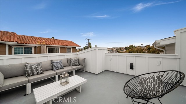 2010 Aviation Way, Redondo Beach, California 90278, 5 Bedrooms Bedrooms, ,5 BathroomsBathrooms,Residential,Sold,Aviation,PV21055057