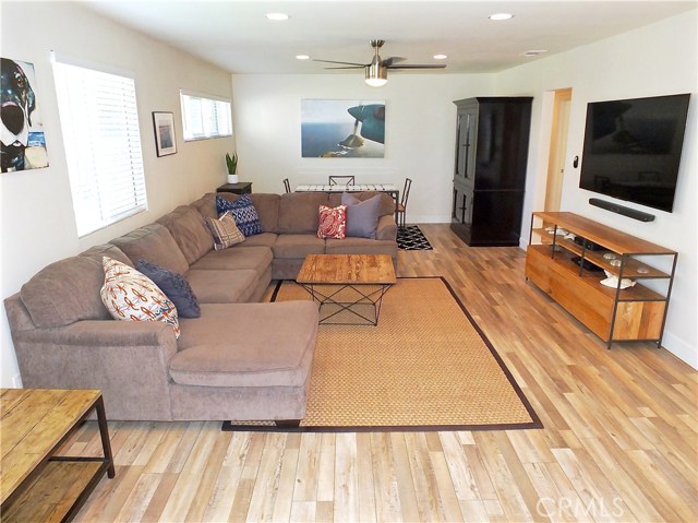 18316 Grevillea Avenue, Redondo Beach, California 90278, 3 Bedrooms Bedrooms, ,2 BathroomsBathrooms,Residential,Sold,Grevillea,PW20134406